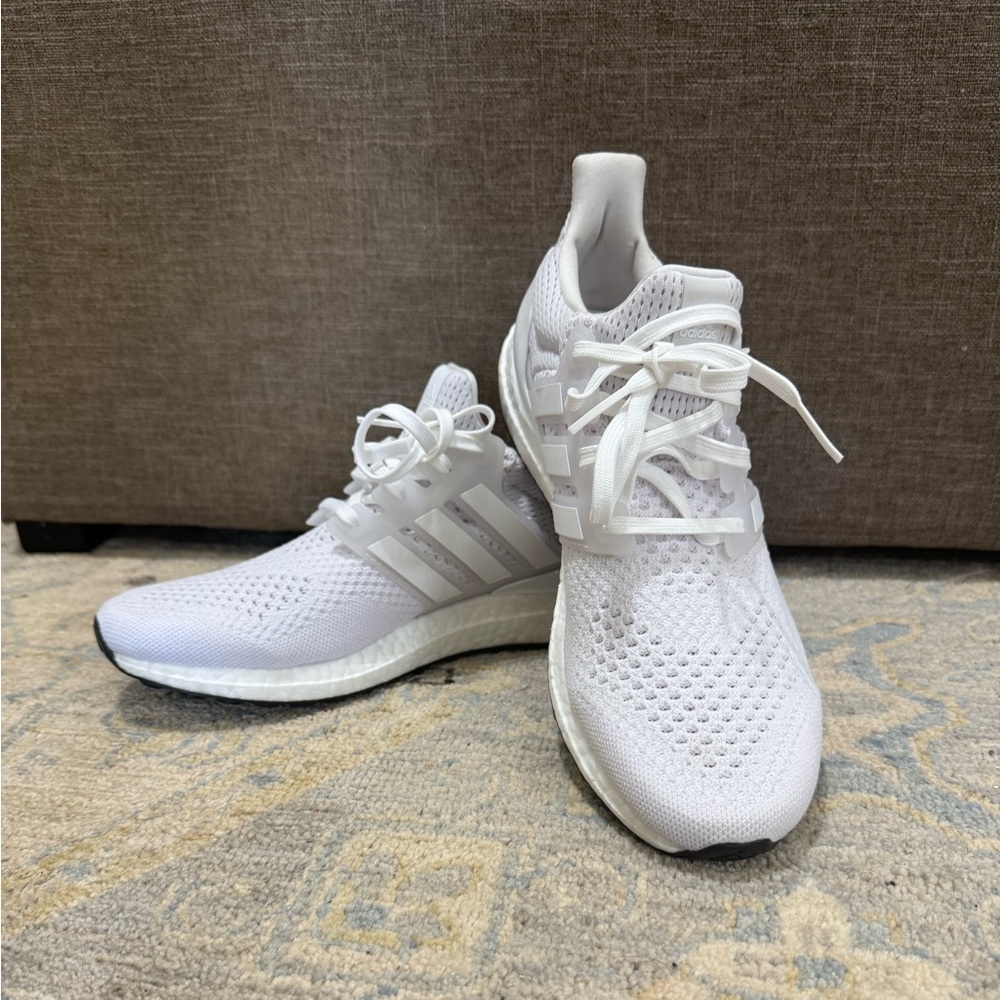men’s ADIDAS UltraBoost dna triple white 8.5